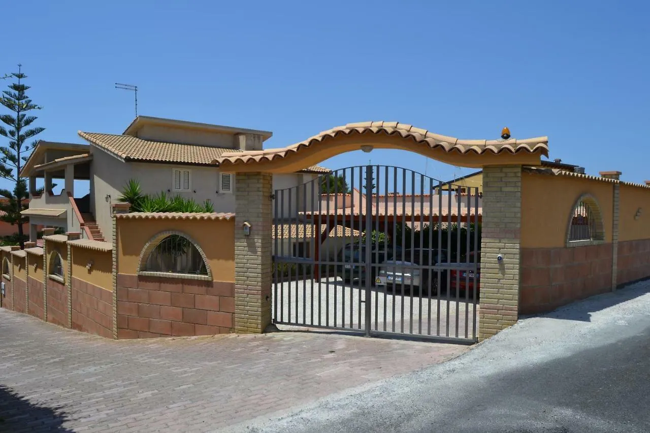 Villa Helen Blue Licata 0*,